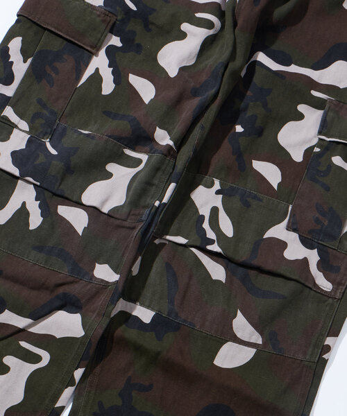 WHO'S WHO gallery（フーズフーギャラリー）の「【セットアップ対応/2サイズ】KOOKY'N M-65型ワイドカーゴパンツ（カーゴパンツ・メンズ・ブラウン/オリーブ・LARGE/MEDIUM）」の15枚目の写真