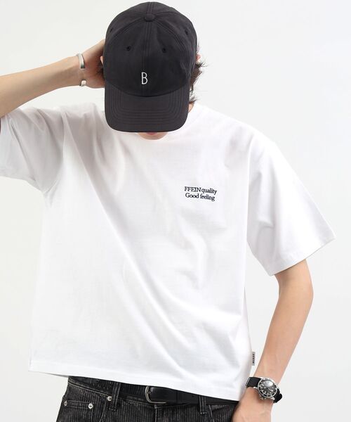 FFEIN(フェイン)の「【FFEIN(フェイン)】ワンポイント刺繍ショート丈Tシャツ / Tシャツ 短丈 クルーネック 半袖 刺繍 ワンポイント(Tシャツ/カットソー・メンズ・ホワイト/レッド/ネイビー/ブラック/ブルー/アッシュグレー/レモンイエロー/モカ/ピンク・SMALL/MEDIUM/LARGE)」の2枚目の写真