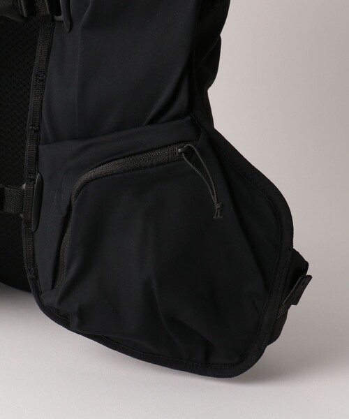 THE NORTH FACE(ザノースフェイス)の「<THE NORTH FACE> アイビス10(バックパック/リュック・メンズ・ブラック・FREE)」の12枚目の写真