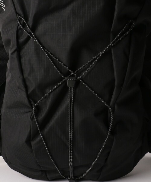 THE NORTH FACE(ザノースフェイス)の「<THE NORTH FACE> アイビス10(バックパック/リュック・メンズ・ブラック・FREE)」の9枚目の写真