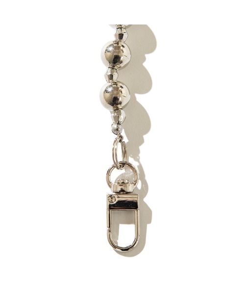 Casselini(キャセリーニ)の「Casselini Flower Beads Mobile Shoulder(キャセリーニ フラワービーズモバイルショルダー)(スマホグッズ・メンズ・ブラック/ホワイト/シルバー・FREE)」の4枚目の写真