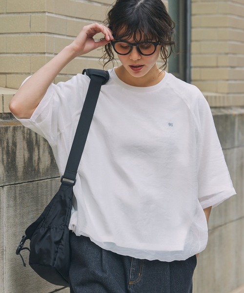 MONO-MART LADY'S(モノマートレディース)の「ナンバリング刺繍 ドローコード付き シアーレイヤードTシャツ(Tシャツ/カットソー・レディース・ブラック/オフホワイト/ネイビー/ブラウン・FREE)」の5枚目の写真