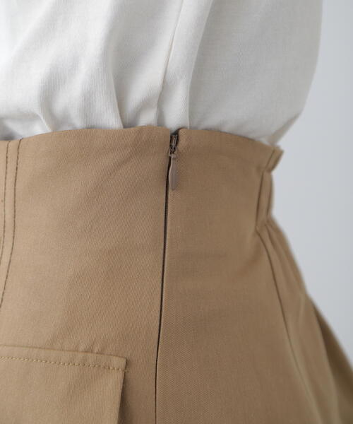 FREE'S MART(フリーズマート)の「【3サイズ展開XS-M】〈セットアップ対応〉アクセントボタンフレアスカート【低身長サイズ有】(スカート・レディース・ベージュ/ホワイト・X-SMALL/SMALL/MEDIUM)」の3枚目の写真