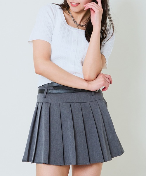 GORGE(ゴージ)の「《リボンタイ風×半袖ニット》レディース クロップドプルオーバー コンパクト ショート丈 春夏秋(ニット/セーター・レディース・オフホワイト/グレー/ブラック・F)」の6枚目の写真