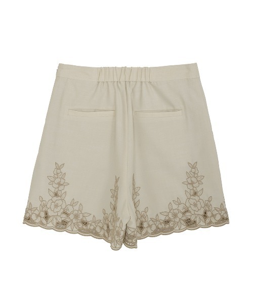 MEDI LACE EMBROIDERY SHORT PANTS