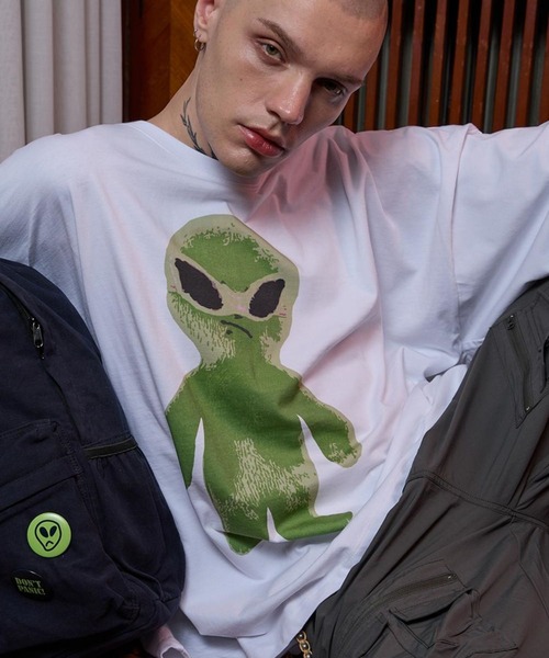 セール】☆K-POPアイドル着用【UNISEX】HOODHOOD／Alien