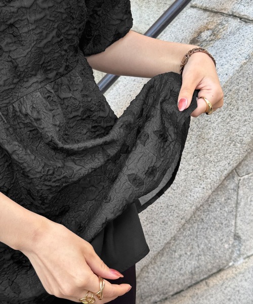 ジュノア JUNOAH ふくれジャガードバックリボンペプラムブラウス （ブラック） JUNOAH｜ふくれジャガードバックリボンペプラムブラウス