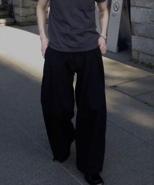 Classical Origin（クラシカルオリジン）の「綿100％ダブルタックデザインバックポケットワイドスラックス／Double Tuck Design Back Pocket Wide Slacks（スラックス・メンズ・チャコールグレー/ブラック・MEDIUM/LARGE/SMALL）」の4枚目の写真