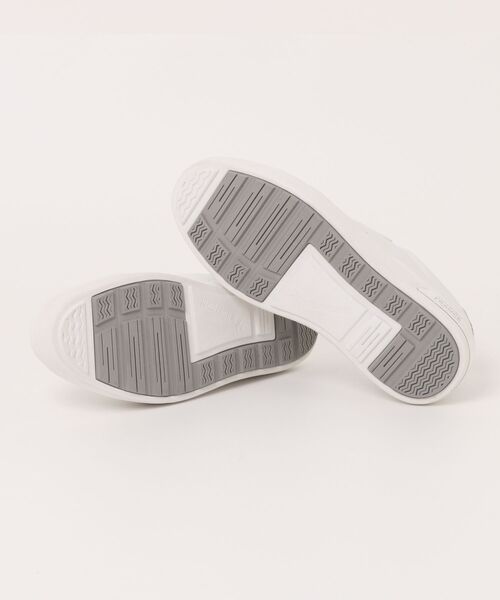 Riz raffinee（リズラフィーネ）の「【le coq sportif×Riz raffinee】晴雨兼用厚底スニーカー（スニーカー・レディース・ブラック/ホワイト/ベージュ・23cm/23.5cm/24.5cm/24cm/22.5cm）」の5枚目の写真