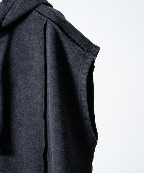 KUUUPY（クーピー）の「Chemical-Wash Sleeveless Zip Hoodie - ケミカル加工 ノースリーブジップパーカー（パーカー・メンズ・ブラック・SMALL/MEDIUM/LARGE）」の21枚目の写真