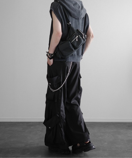 KUUUPY（クーピー）の「Chemical-Wash Sleeveless Zip Hoodie - ケミカル加工 ノースリーブジップパーカー（パーカー・メンズ・ブラック・SMALL/MEDIUM/LARGE）」の13枚目の写真