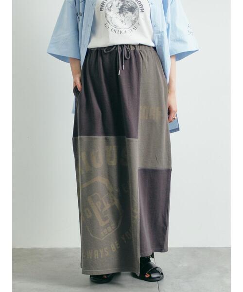 SM2（エスエムツー）の「裏毛プリント配色アシメスカート（スカート・レディース・チャコールグレー/クリーム/グレー/カーキ・F）」の2枚目の写真