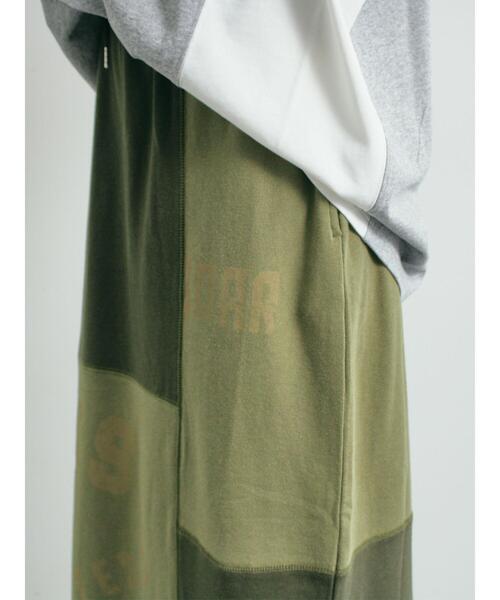 SM2（エスエムツー）の「裏毛プリント配色アシメスカート（スカート・レディース・チャコールグレー/クリーム/グレー/カーキ・F）」の12枚目の写真