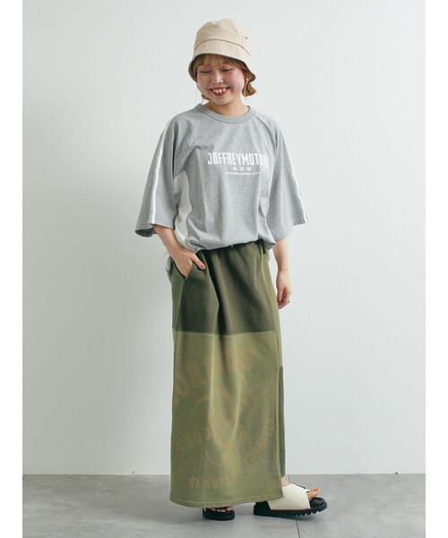 SM2（エスエムツー）の「裏毛プリント配色アシメスカート（スカート・レディース・チャコールグレー/クリーム/グレー/カーキ・F）」の16枚目の写真