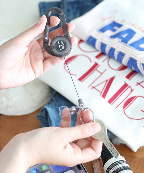 らららー クリアリール付きカラビナ / 326672（キーホルダー）｜LAKOLE（ラコレ