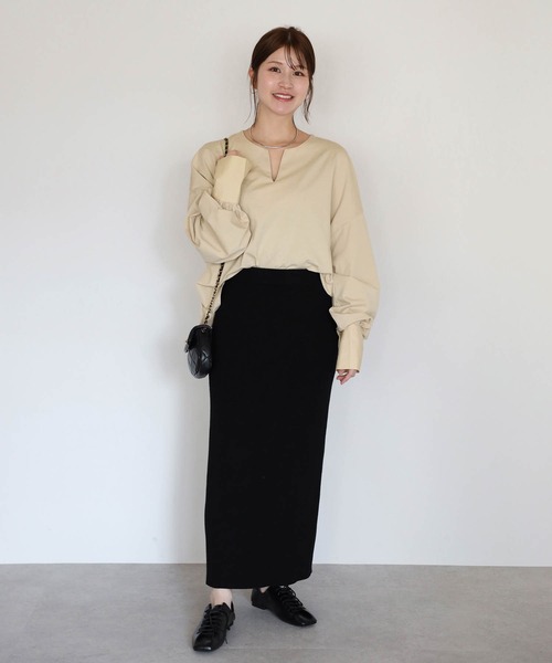 Bonjour Sagan(ボンジュールサガン)の「ボリュームスリーブカフスデザインキーネックカットソー(Tシャツ/カットソー・レディース・ライトブルー/ブラック/ライトベージュ・FREE)」の11枚目の写真