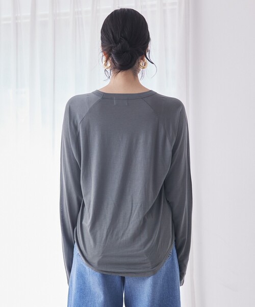 qualite scape（カリテ スケープ）の「シアーロゴロンT/春服/夏服/レイヤード/カジュアル（Tシャツ/カットソー・レディース・ホワイト/ブラック/チャコールグレー・フリー）」の21枚目の写真