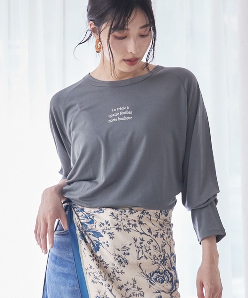 qualite scape（カリテ スケープ）の「シアーロゴロンT/春服/夏服/レイヤード/カジュアル（Tシャツ/カットソー・レディース・ホワイト/ブラック/チャコールグレー・フリー）」の3枚目の写真