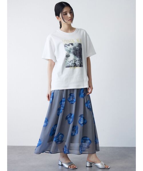 MURUA（ムルーア）の「グラフィックオーバーTシャツ（Tシャツ/カットソー・レディース・ホワイト/ブラック・FREE）」の6枚目の写真