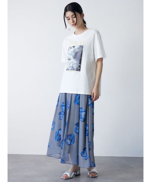 MURUA（ムルーア）の「グラフィックオーバーTシャツ（Tシャツ/カットソー・レディース・ホワイト/ブラック・FREE）」の7枚目の写真