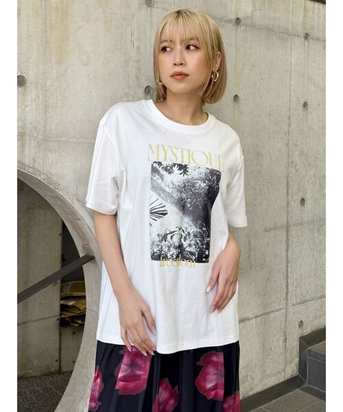 MURUA（ムルーア）の「グラフィックオーバーTシャツ（Tシャツ/カットソー・レディース・ホワイト/ブラック・FREE）」の19枚目の写真