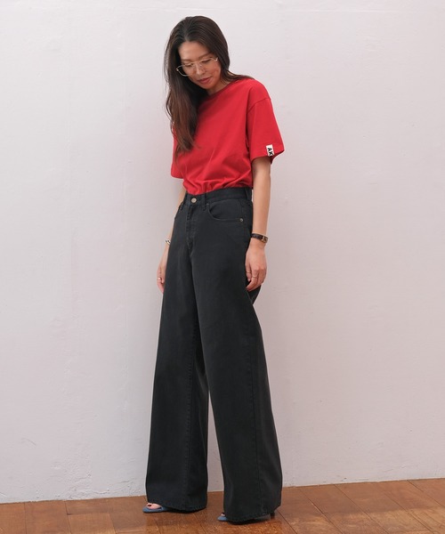 AKTE（アクテ）の「ポイントタグTシャツ（Tシャツ/カットソー・レディース・ブラック/ネイビー/ホワイト/ブラウン/ピンク/レッド・FREE）」の17枚目の写真