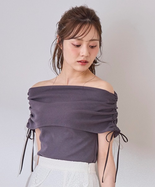 31 Sons de mode(トランテアン ソン ドゥ モード)の「ギャザーオフショルカットソー(Tシャツ/カットソー・レディース・ラベンダー/オフホワイト/チャコールグレー・フリ-)」の11枚目の写真