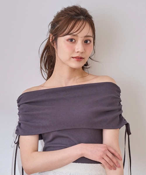 31 Sons de mode(トランテアン ソン ドゥ モード)の「ギャザーオフショルカットソー(Tシャツ/カットソー・レディース・ラベンダー/オフホワイト/チャコールグレー・フリ-)」の12枚目の写真