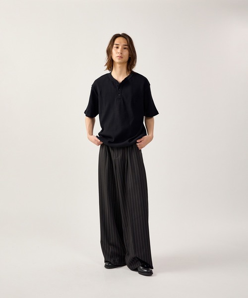 STRIPE TUCK WIDE SLACKS／ストライプタックワイドスラックス