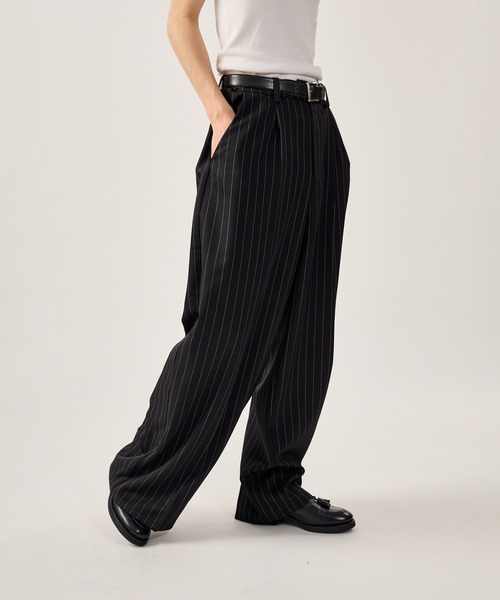 kutir(クティール)の「STRIPE TUCK WIDE SLACKS/ストライプタックワイドスラックス(その他パンツ・メンズ・チャコールグレー/ブラック・SMALL/MEDIUM/LARGE)」の6枚目の写真