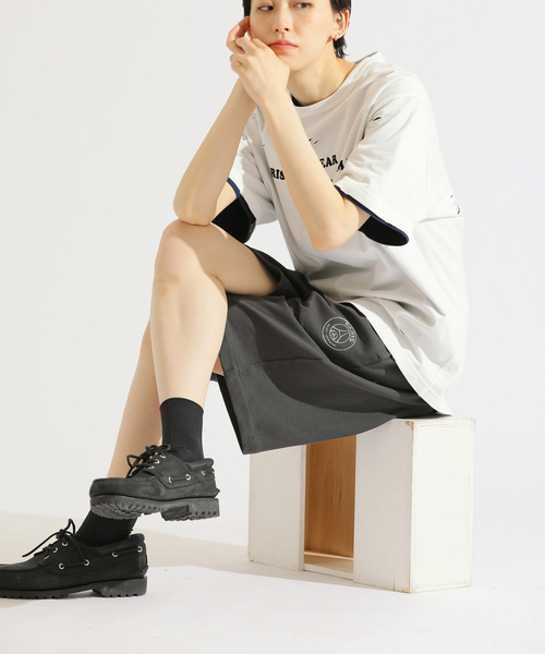 PARIS SAINT-GERMAIN(パリサンジェルマン)の「【Paris Saint-Germain / パリ・サン=ジェルマン】 JP METALIC LOGO SHORTS(その他パンツ・メンズ・ベージュ/ブラウン/グリーン/ブラック/チャコールグレー・MEDIUM/LARGE/X-LARGE)」の2枚目の写真