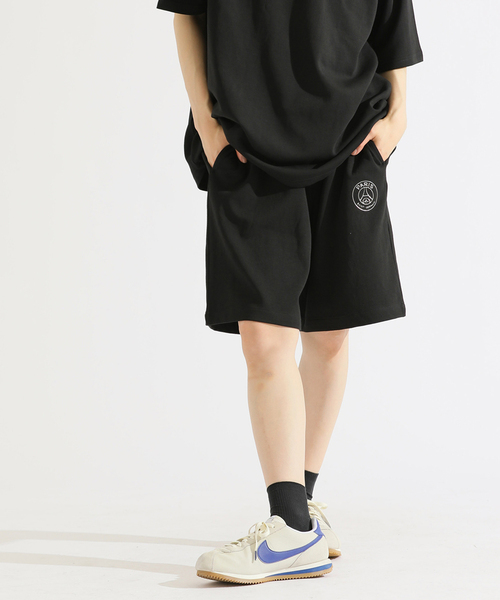 PARIS SAINT-GERMAIN(パリサンジェルマン)の「【Paris Saint-Germain / パリ・サン=ジェルマン】 JP METALIC LOGO SHORTS(その他パンツ・メンズ・ベージュ/ブラウン/グリーン/ブラック/チャコールグレー・MEDIUM/LARGE/X-LARGE)」の1枚目の写真