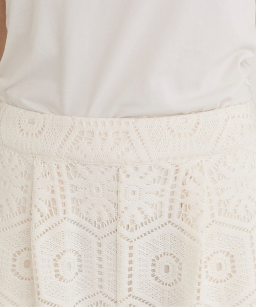 ANGIE（アンジー）の「クロシェ レース ワイド イージーパンツ（その他パンツ・レディース・アイボリー/ブラック・FREE）」の3枚目の写真