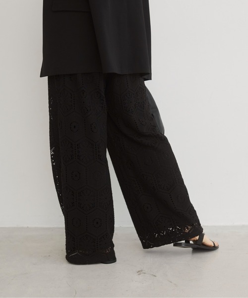 ANGIE（アンジー）の「クロシェ レース ワイド イージーパンツ（その他パンツ・レディース・アイボリー/ブラック・FREE）」の20枚目の写真