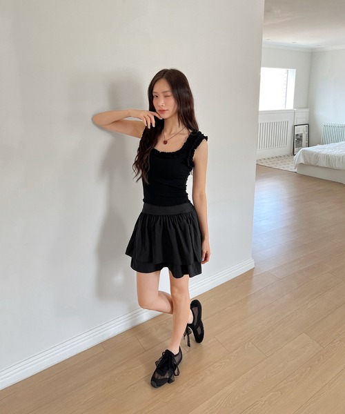 by muni:r（バイ ムニール）の「フリルスクエアタンクトップ（キャミソール・レディース・アイボリー/グレー/ブラック・FREE）」の18枚目の写真