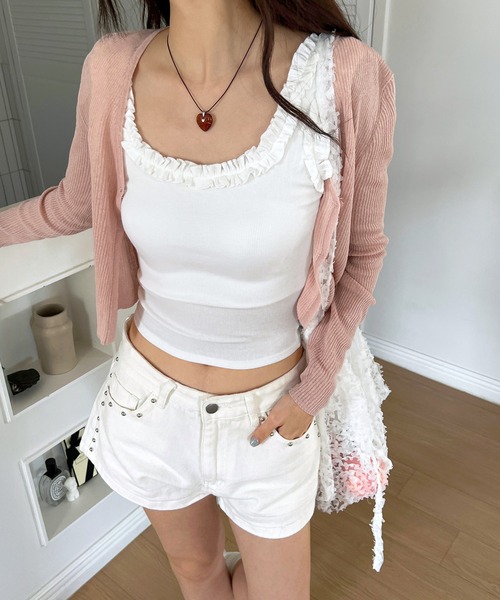 by muni:r（バイ ムニール）の「フリルスクエアタンクトップ（キャミソール・レディース・アイボリー/グレー/ブラック・FREE）」の4枚目の写真