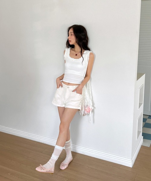 by muni:r（バイ ムニール）の「フリルスクエアタンクトップ（キャミソール・レディース・アイボリー/グレー/ブラック・FREE）」の8枚目の写真