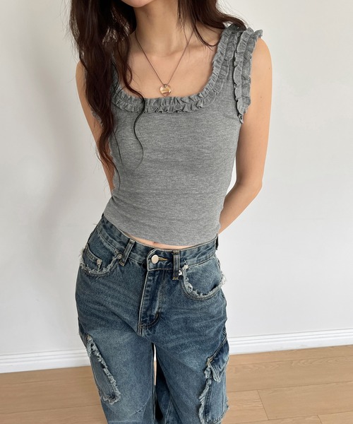 by muni:r（バイ ムニール）の「フリルスクエアタンクトップ（キャミソール・レディース・アイボリー/グレー/ブラック・FREE）」の22枚目の写真