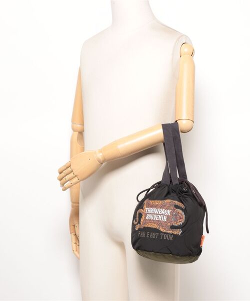 KRIFF MAYER(クリフメイヤー)の「スーベニア刺繍巾着BAG(ショルダーバッグ・メンズ・グレー/キャメル/パープル/ピンクベージュ/ブラック/オリーブ・FREE)」の21枚目の写真