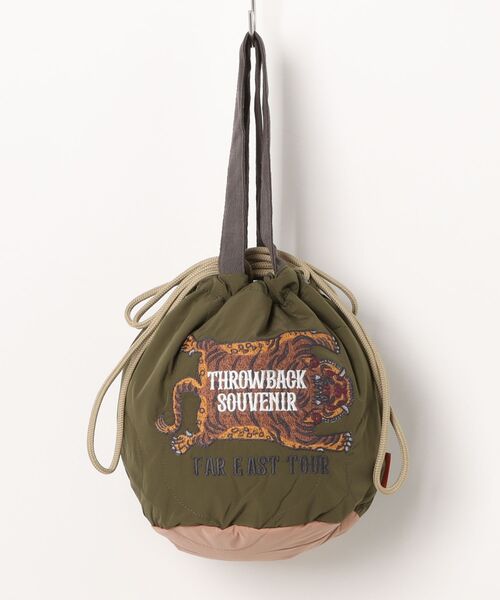 KRIFF MAYER(クリフメイヤー)の「スーベニア刺繍巾着BAG(ショルダーバッグ・メンズ・グレー/キャメル/パープル/ピンクベージュ/ブラック/オリーブ・FREE)」の10枚目の写真