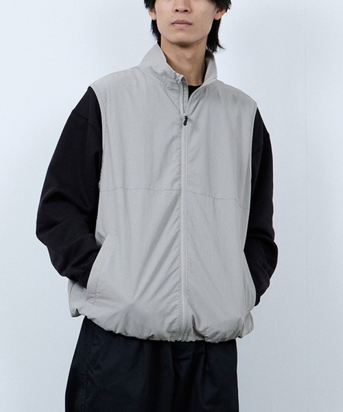 NAVY(ネイビー)の「NAVY アクティブベスト(ベスト・メンズ・ネイビー/ライトグレー/ブラック・M/S/XL/L)」の2枚目の写真