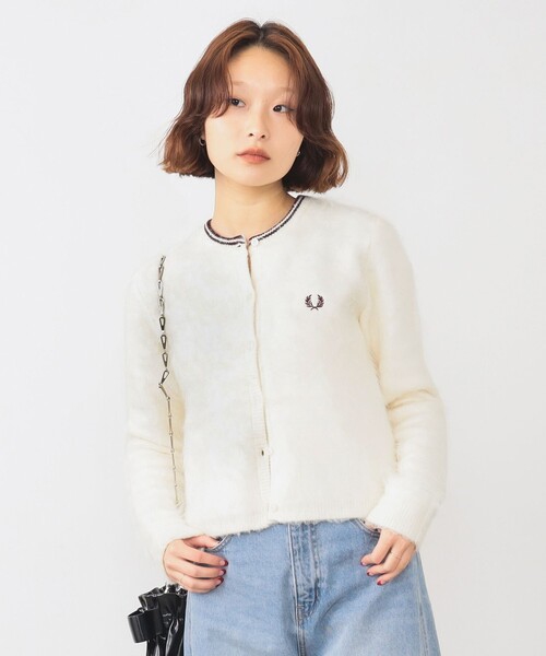 FRED PERRY（フレッドペリー）の「【別注】FRED PERRY / Fluffy Crewneck Knit Cardigan [手洗い可]（カーディガン/ボレロ・レディース・ナチュラル/ブラック/サックスブルー・10）」の10枚目の写真