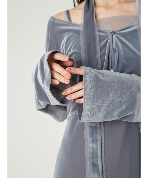 FRAY I.D（フレイアイディー）の「シアーベロアカーデ&キャミワンピース（ワンピース・レディース・ブラック/ピンクベージュ/ブルー・0/1）」の16枚目の写真