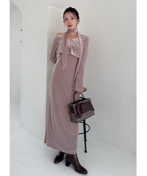 FRAY I.D（フレイアイディー）の「シアーベロアカーデ&キャミワンピース（ワンピース・レディース・ブラック/ピンクベージュ/ブルー・0/1）」の5枚目の写真