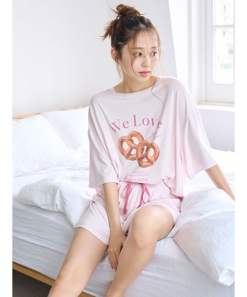 SNIDEL HOME（スナイデルホーム）の「【接触冷感】オーバーサイズカットセットアップ（ルームウェア/パジャマ・レディース・ブルー/アイボリー/グレー/ピンク・F）」の13枚目の写真