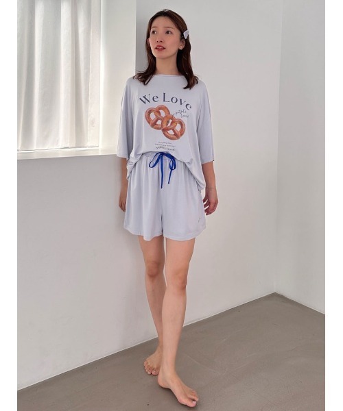 SNIDEL HOME（スナイデルホーム）の「【接触冷感】オーバーサイズカットセットアップ（ルームウェア/パジャマ・レディース・ブルー/アイボリー/グレー/ピンク・F）」の6枚目の写真