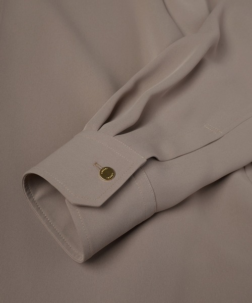 CULLNI（クルニ）の「Stripe Collar Double Cloth Asymmetrical Layered Shirt（シャツ/ブラウス・メンズ・アッシュブラウン/ブラック・1/0/2）」の9枚目の写真