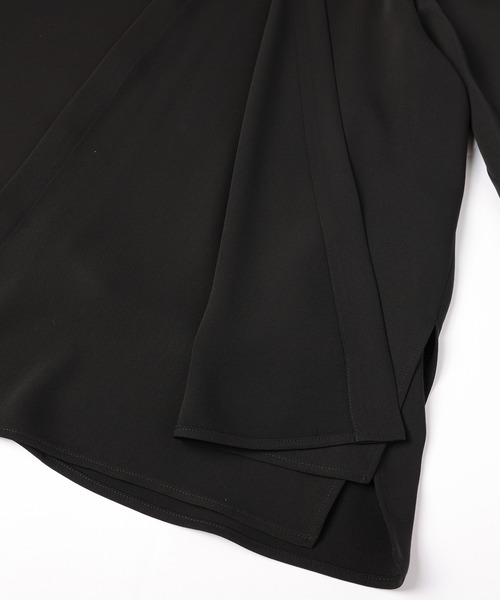 CULLNI（クルニ）の「Stripe Collar Double Cloth Asymmetrical Layered Shirt（シャツ/ブラウス・メンズ・アッシュブラウン/ブラック・1/0/2）」の14枚目の写真