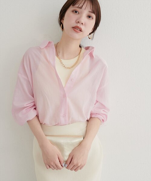 natural couture(ナチュラルクチュール)の「【WEB限定】綿シアー長袖シャツ(シャツ/ブラウス・レディース・イエロー/ピンク/ブラウン/アイボリー/チャコールグレー・FREE)」の2枚目の写真