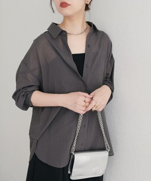 natural couture(ナチュラルクチュール)の「【WEB限定】綿シアー長袖シャツ(シャツ/ブラウス・レディース・イエロー/ピンク/ブラウン/アイボリー/チャコールグレー・FREE)」の4枚目の写真